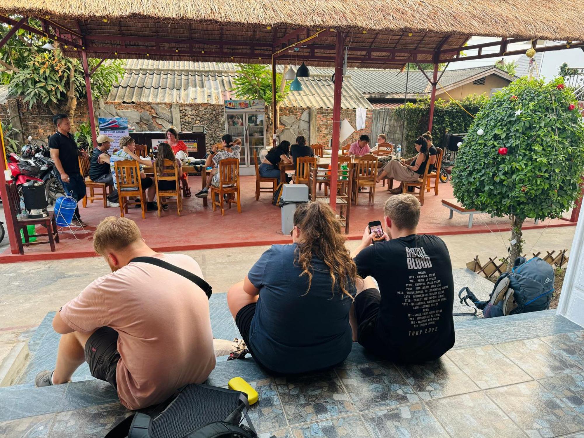 Sabai Sabai Backpackers Hostel Luang Prabang Ngoại thất bức ảnh