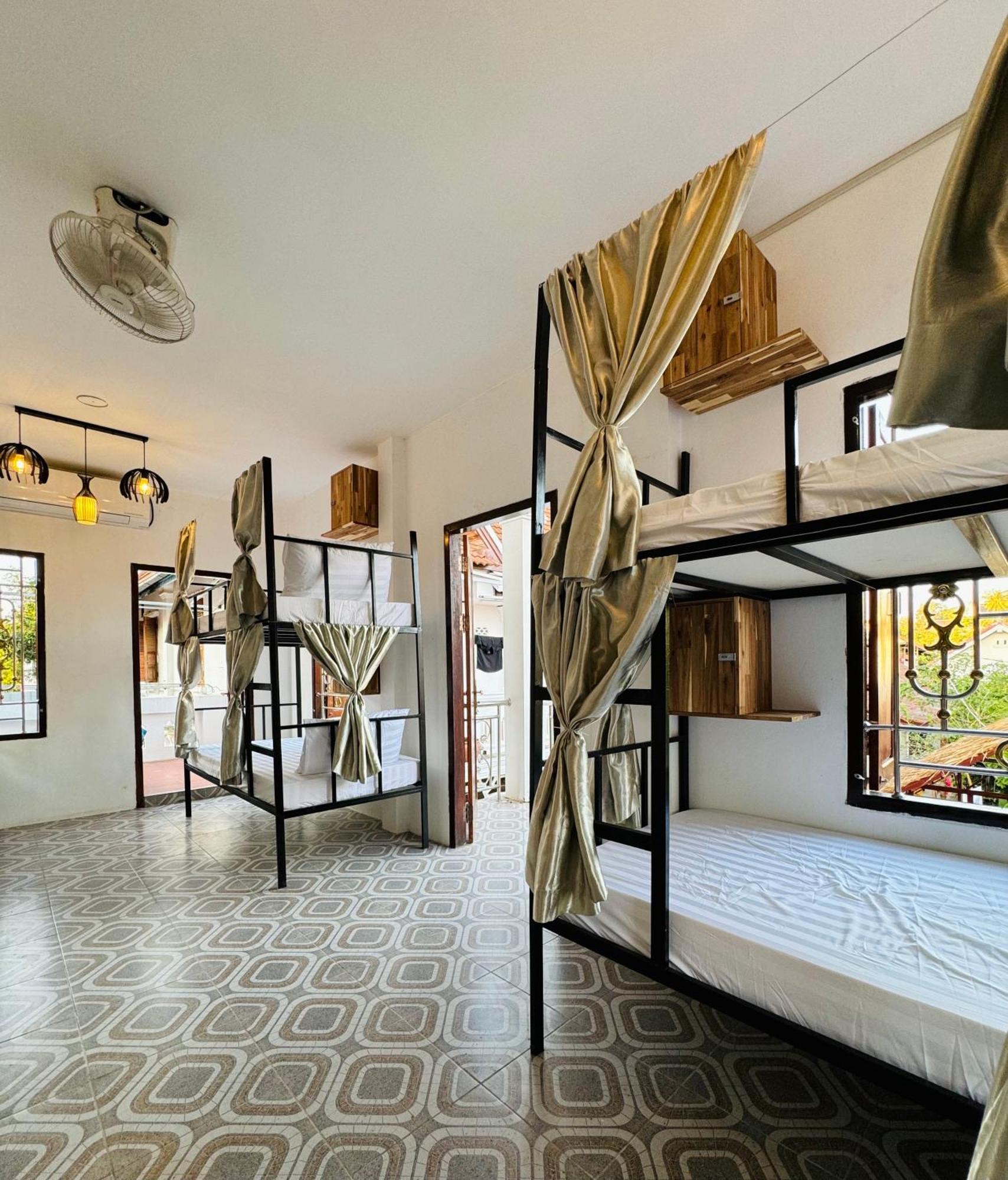Sabai Sabai Backpackers Hostel Luang Prabang Ngoại thất bức ảnh